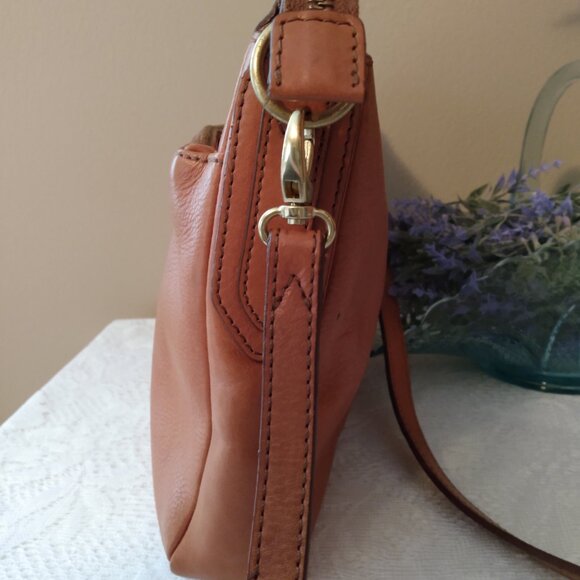 Vintage, genuine leather, fossil bag, in excellent condition 12x8x2 - Picture 13 of 16